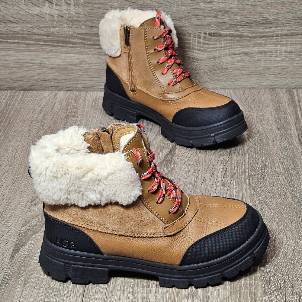 UGG Kids Ashton Addie boots Tan Leather Suede Waterproof 1143666K Size 4Y